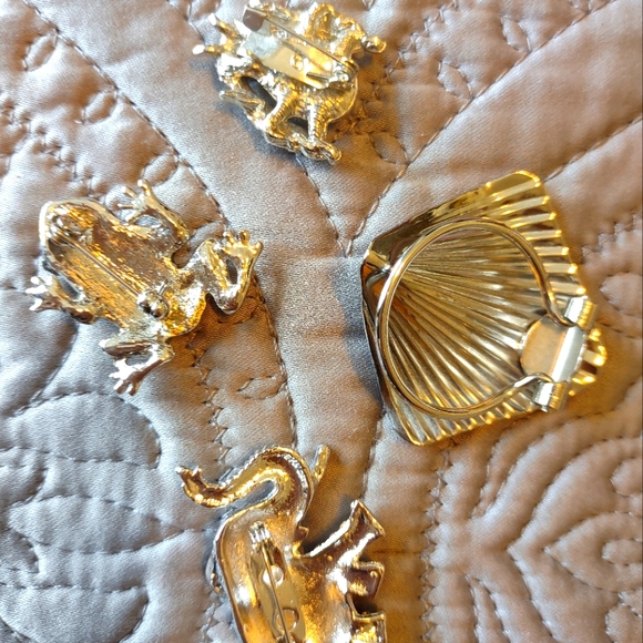 Brooches & Scarf Clip.  Frog, Elephant, Lady Bug, Shell.  Silver and Rhinestones - Picture 8 of 8